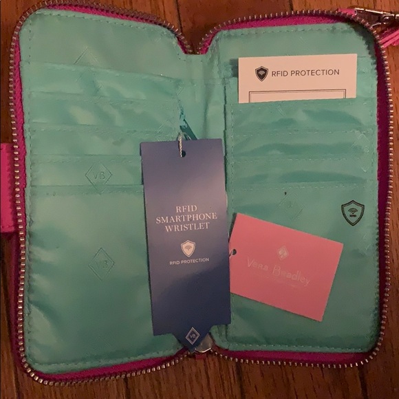 Vera Bradley smart phone wallet - Picture 2 of 2